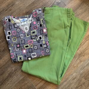 SB Scrubs Women’s Size XS Geometric Gray Green Scrub Healthcare Nurse Veterinary